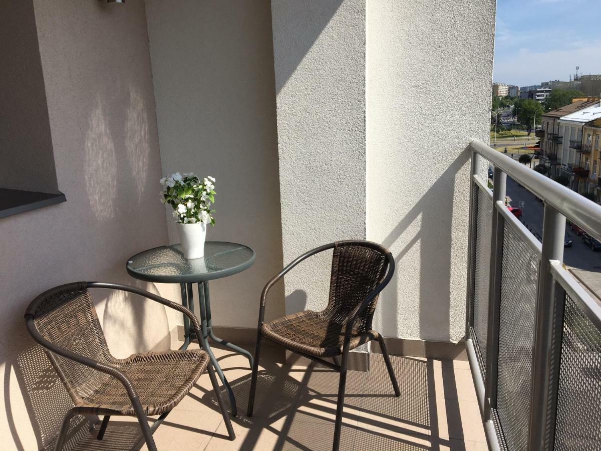 Family & Business Sauna Apartments Rynek Centrum Downtown - 2 Bedroom With Private Sauna, Balcony, Parking Kielce Bagian luar foto