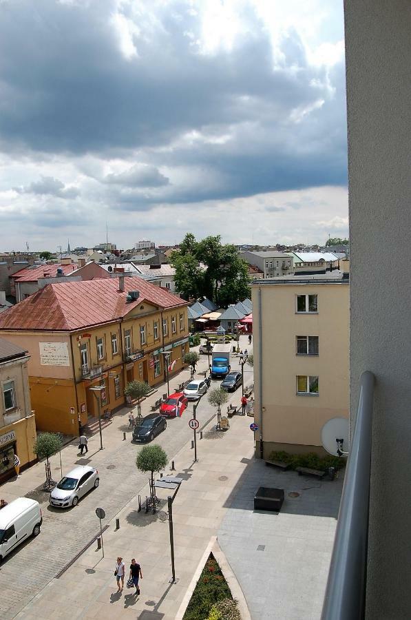 Family & Business Sauna Apartments Rynek Centrum Downtown - 2 Bedroom With Private Sauna, Balcony, Parking Kielce Bagian luar foto