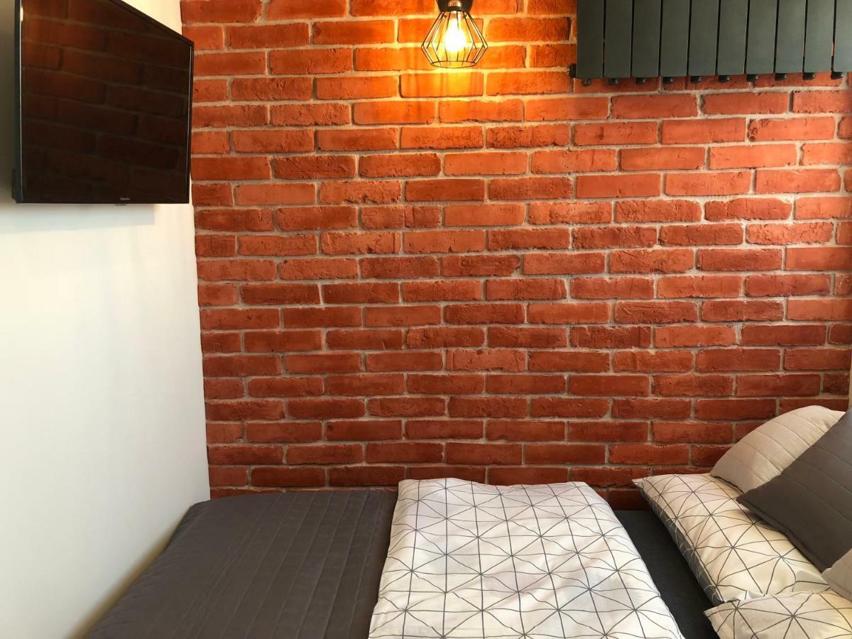 Family & Business Sauna Apartments Rynek Centrum Downtown - 2 Bedroom With Private Sauna, Balcony, Parking Kielce Bagian luar foto