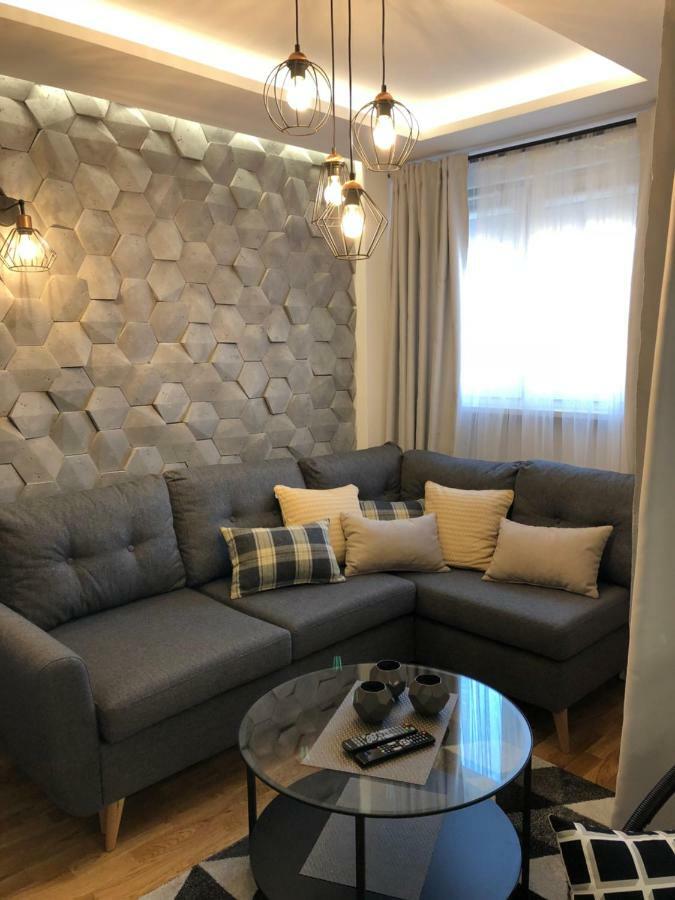 Family & Business Sauna Apartments Rynek Centrum Downtown - 2 Bedroom With Private Sauna, Balcony, Parking Kielce Bagian luar foto