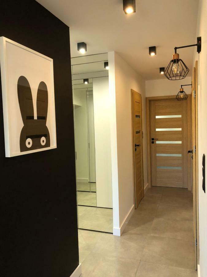 Family & Business Sauna Apartments Rynek Centrum Downtown - 2 Bedroom With Private Sauna, Balcony, Parking Kielce Bagian luar foto
