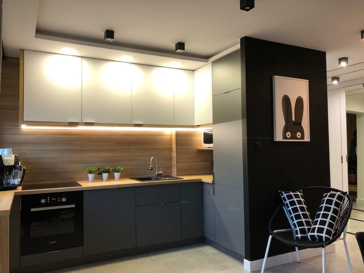Family & Business Sauna Apartments Rynek Centrum Downtown - 2 Bedroom With Private Sauna, Balcony, Parking Kielce Bagian luar foto