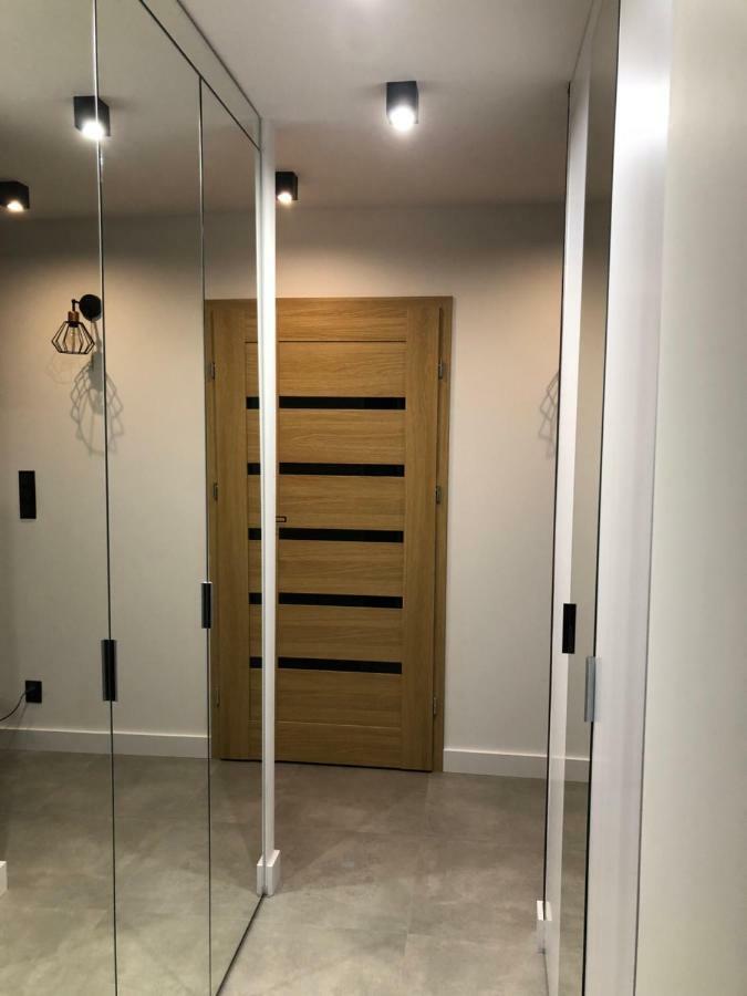 Family & Business Sauna Apartments Rynek Centrum Downtown - 2 Bedroom With Private Sauna, Balcony, Parking Kielce Bagian luar foto
