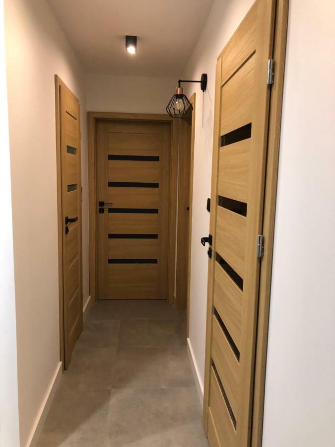 Family & Business Sauna Apartments Rynek Centrum Downtown - 2 Bedroom With Private Sauna, Balcony, Parking Kielce Bagian luar foto
