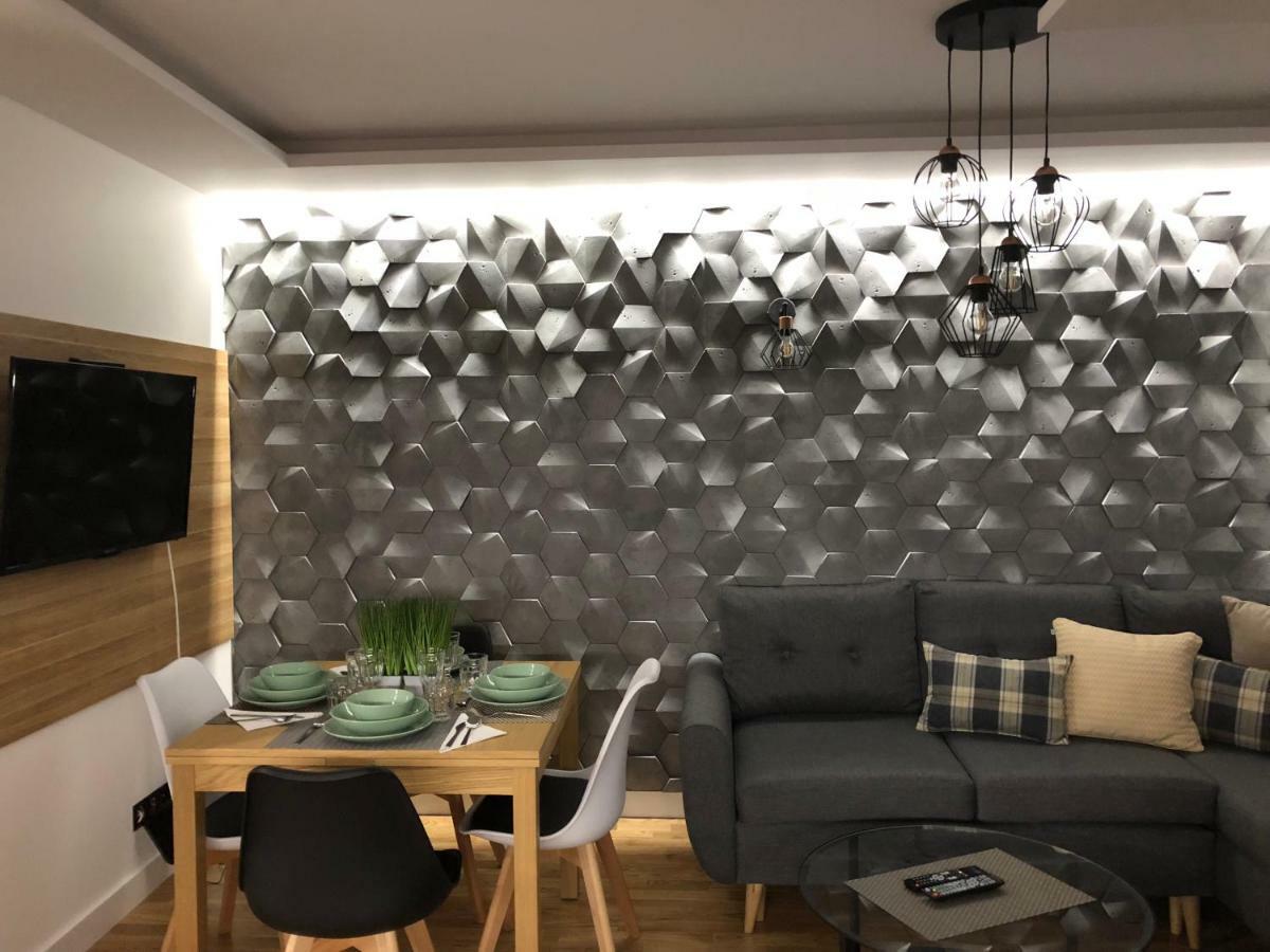 Family & Business Sauna Apartments Rynek Centrum Downtown - 2 Bedroom With Private Sauna, Balcony, Parking Kielce Bagian luar foto