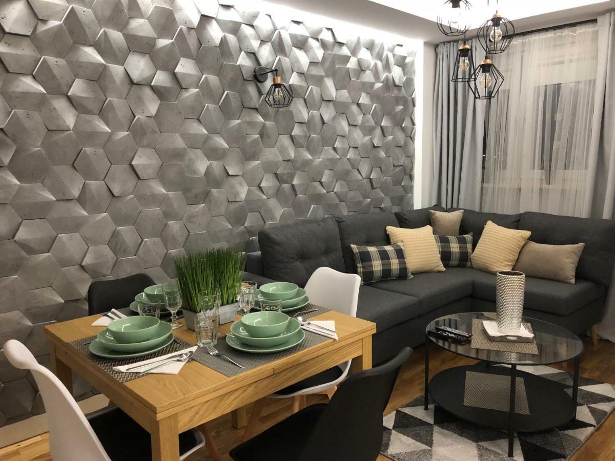 Family & Business Sauna Apartments Rynek Centrum Downtown - 2 Bedroom With Private Sauna, Balcony, Parking Kielce Bagian luar foto