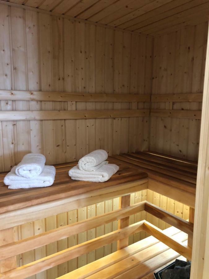 Family & Business Sauna Apartments Rynek Centrum Downtown - 2 Bedroom With Private Sauna, Balcony, Parking Kielce Bagian luar foto
